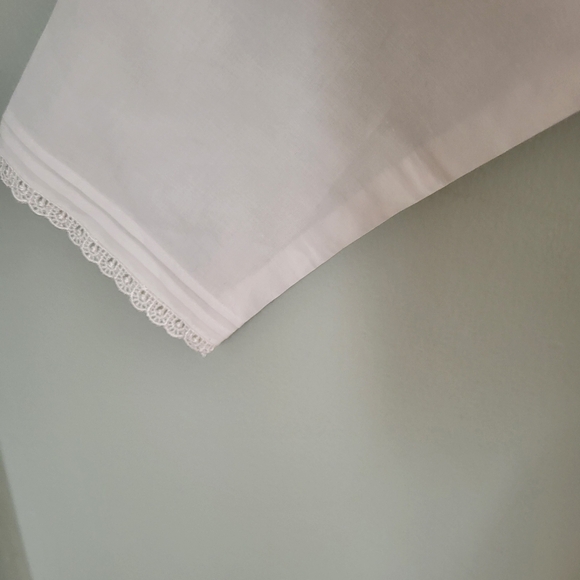 Eileen West XS Long White Long Sleeve Cotton Nightgown Pockets Cottagecore New - Picture 3 of 12